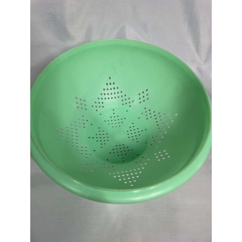 Vintage Tupperware Colander Strainer Bowl Jadeite Green